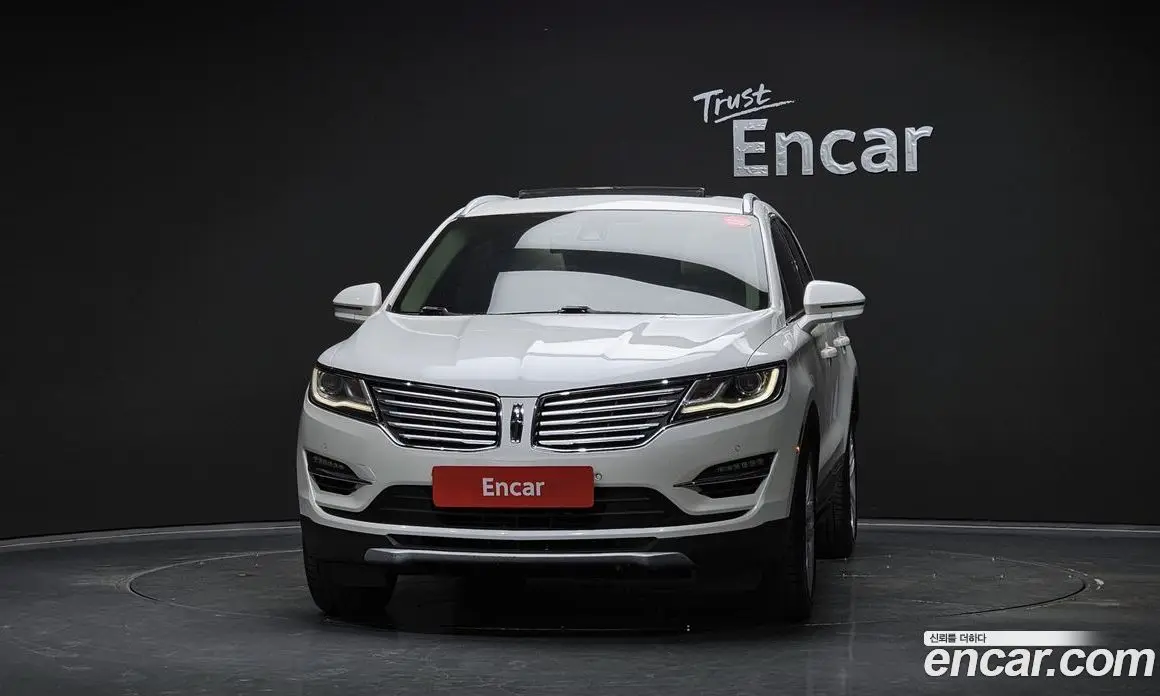 Lincoln MKC 2016 2.0 автомат (гидро), фото 3 Lincoln MKC 2016 2.0 автомат (гидро), фото 3