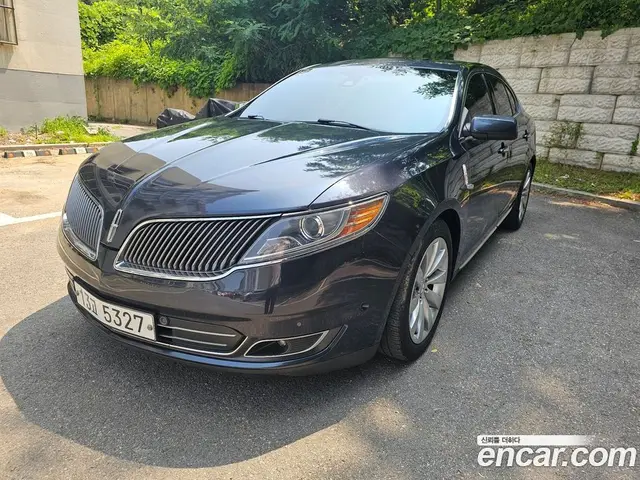 Lincoln MKS, 2014, 120 092 км Lincoln MKS, 2014, 120 092 км