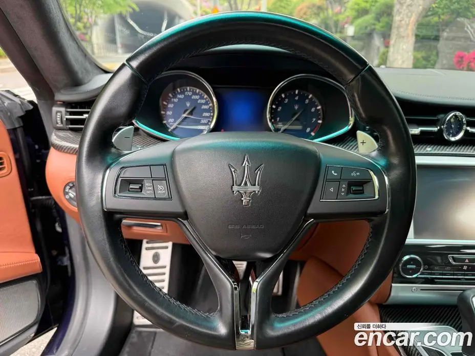 Maserati Quattroporte 2014 3.8 автомат (гидро), фото 10 Maserati Quattroporte 2014 3.8 автомат (гидро), фото 10