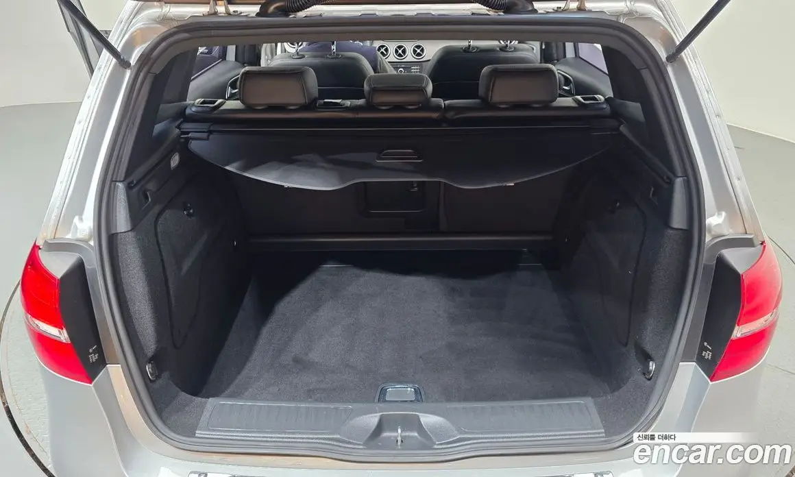 Mercedes-Benz B-Class 2015 2.1 автомат (гидро), фото 20 Mercedes-Benz B-Class 2015 2.1 автомат (гидро), фото 20