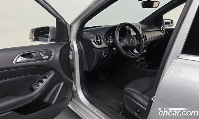 Mercedes-Benz B-Class 2015 2.1 автомат (гидро), миниатюра 10 Mercedes-Benz B-Class 2015 2.1 автомат (гидро), миниатюра 10