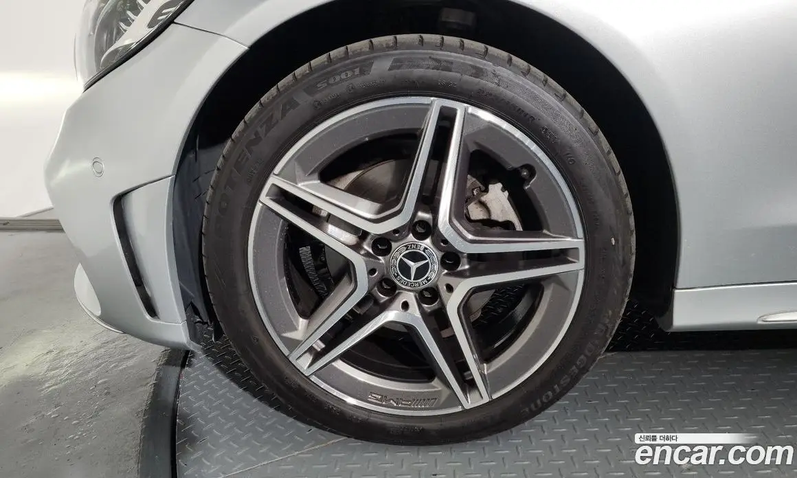 Mercedes-Benz C-Class 2021 2.0 автомат (гидро), фото 5