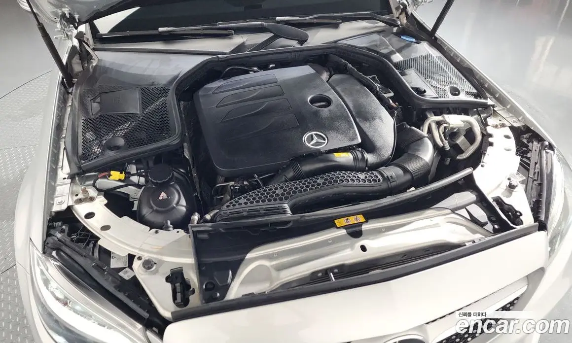Mercedes-Benz C-Class 2021 2.0 автомат (гидро), фото 6