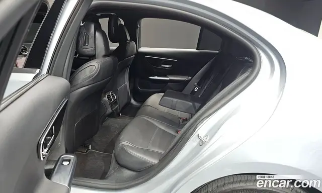 Mercedes-Benz C-Class 2023 2.0 автомат (гидро), миниатюра 12