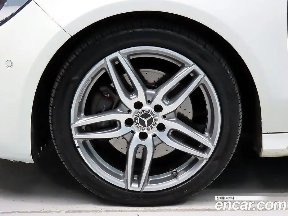 Mercedes-Benz CLA-Class 2018 2.0 автомат (гидро), фото 5 Mercedes-Benz CLA-Class 2018 2.0 автомат (гидро), фото 5