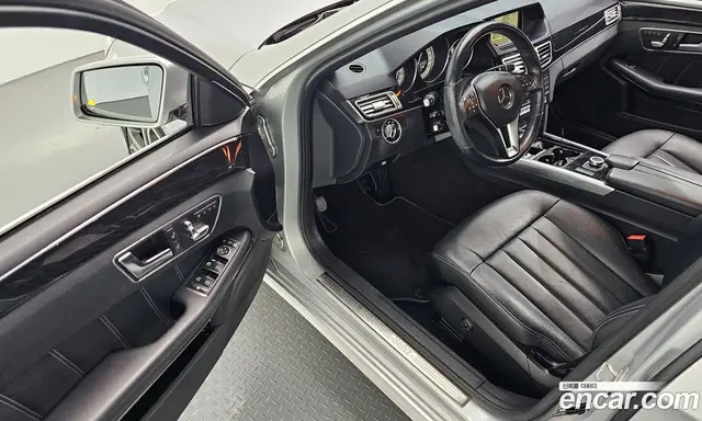 Mercedes-Benz E-Class 2015 2.1 автомат (гидро), миниатюра 10
