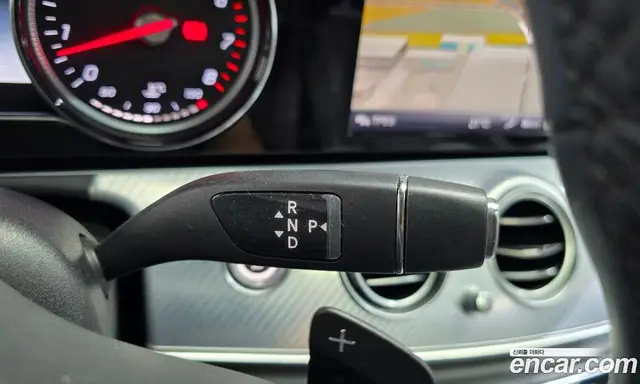 Mercedes-Benz E-Class 2019 2.0 автомат (гидро), миниатюра 12