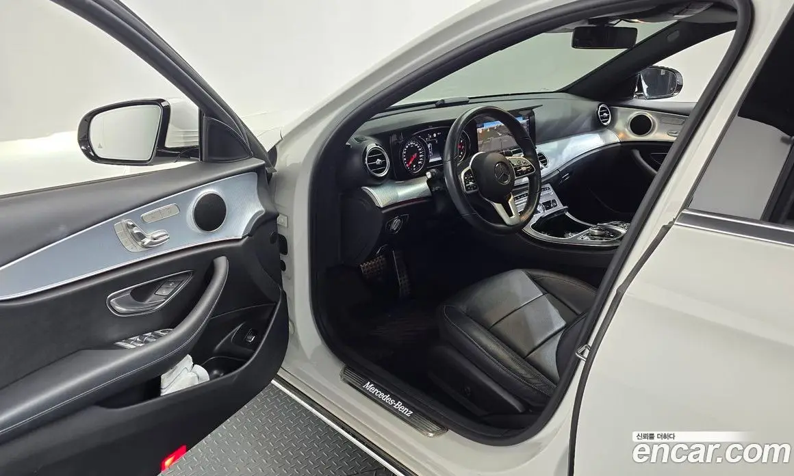 Mercedes-Benz E-Class 2019 2.0 автомат (гидро), фото 13 Mercedes-Benz E-Class 2019 2.0 автомат (гидро), фото 13