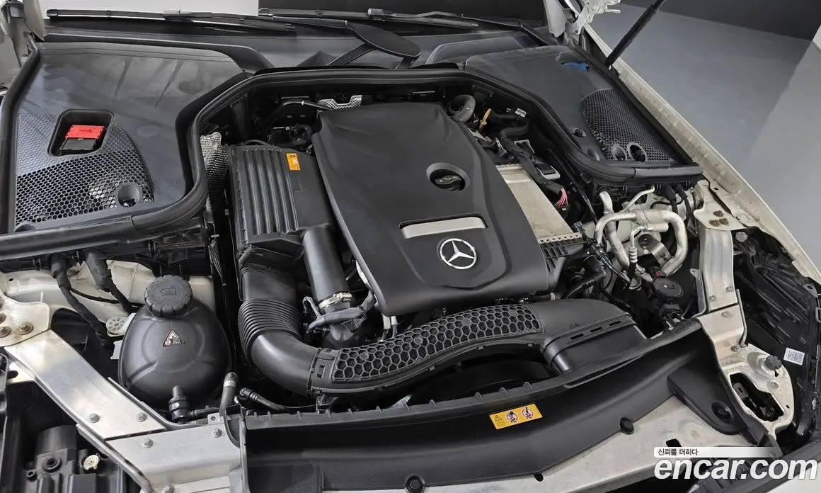 Mercedes-Benz E-Class 2019 2.0 автомат (гидро), фото 6 Mercedes-Benz E-Class 2019 2.0 автомат (гидро), фото 6