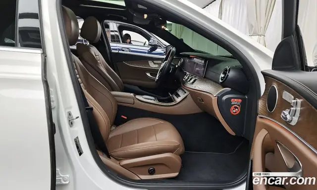 Mercedes-Benz E-Class 2020 2.0 автомат (гидро), миниатюра 11 Mercedes-Benz E-Class 2020 2.0 автомат (гидро), миниатюра 11