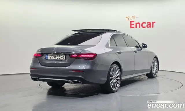 Mercedes-Benz E-Class 2022 2.0 автомат (гидро), миниатюра 2 Mercedes-Benz E-Class 2022 2.0 автомат (гидро), миниатюра 2
