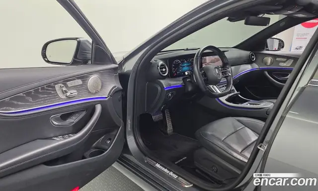 Mercedes-Benz E-Class 2022 2.0 автомат (гидро), миниатюра 10 Mercedes-Benz E-Class 2022 2.0 автомат (гидро), миниатюра 10