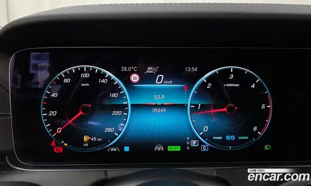 Mercedes-Benz E-Class 2023 1.9 автомат (гидро), миниатюра 11