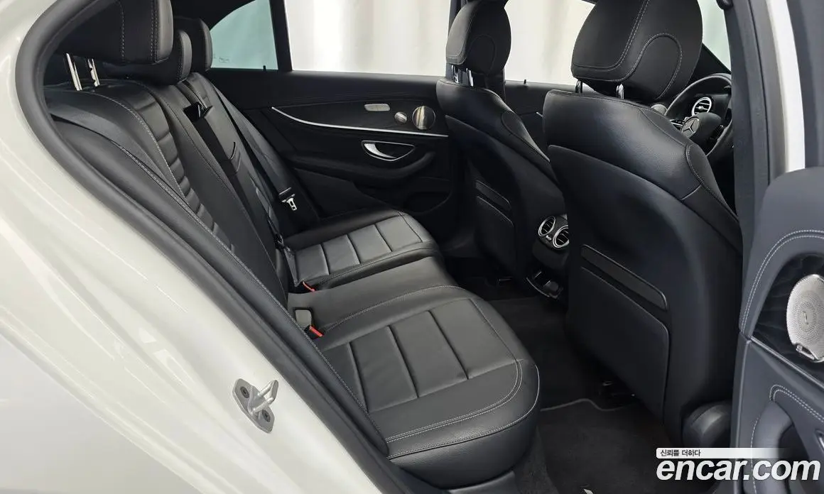 Mercedes-Benz E-Class 2023 1.9 автомат (гидро), фото 17