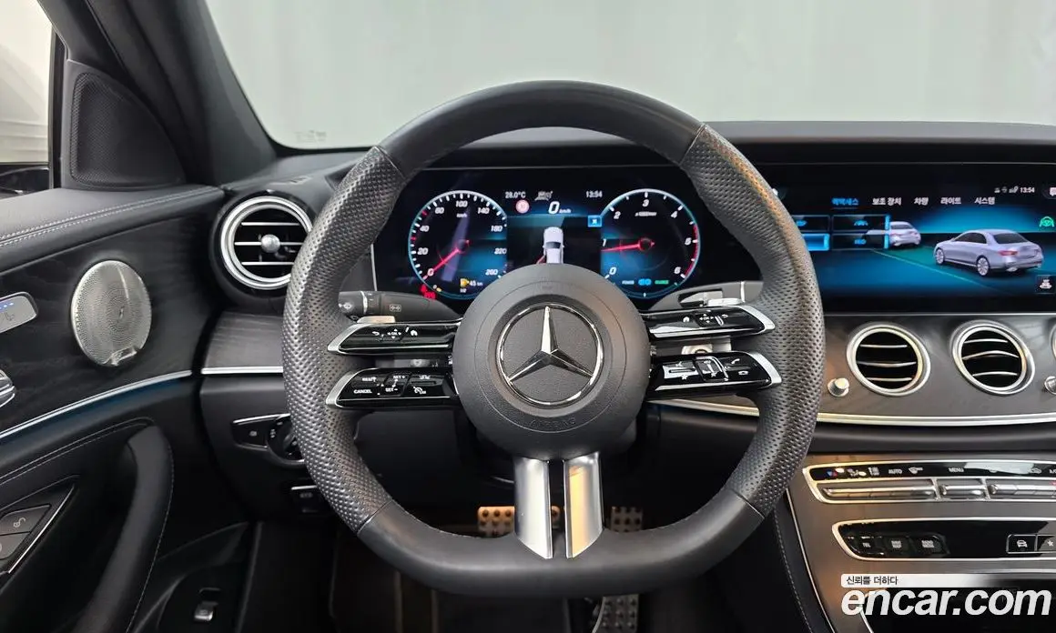 Mercedes-Benz E-Class 2023 1.9 автомат (гидро), фото 18