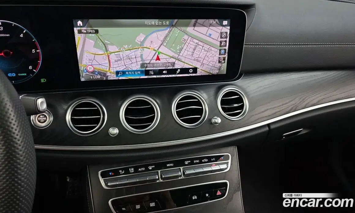 Mercedes-Benz E-Class 2023 1.9 автомат (гидро), фото 19