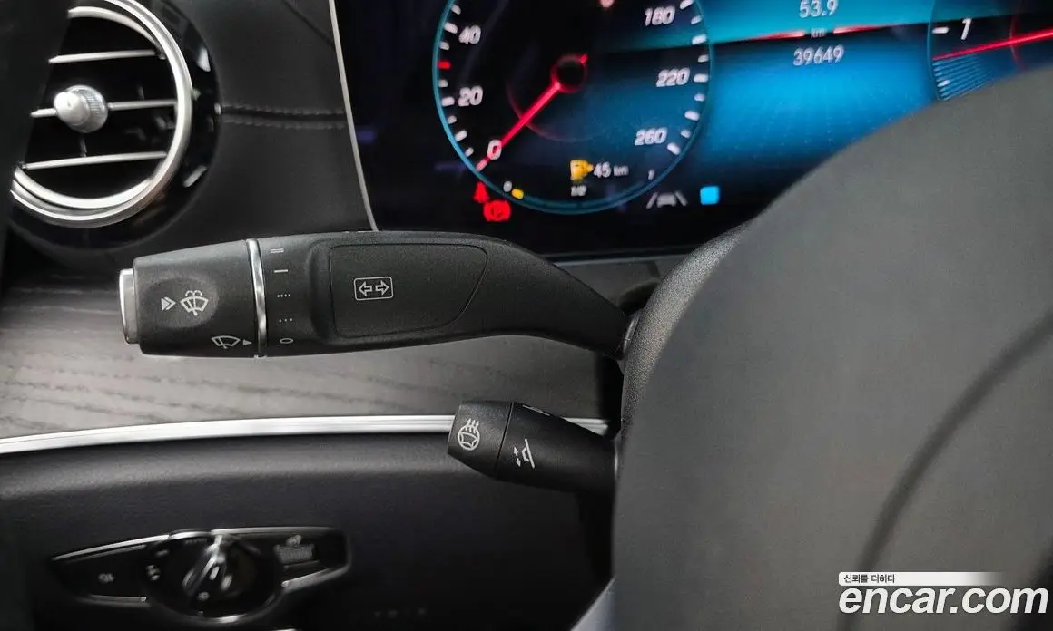Mercedes-Benz E-Class 2023 1.9 автомат (гидро), фото 28