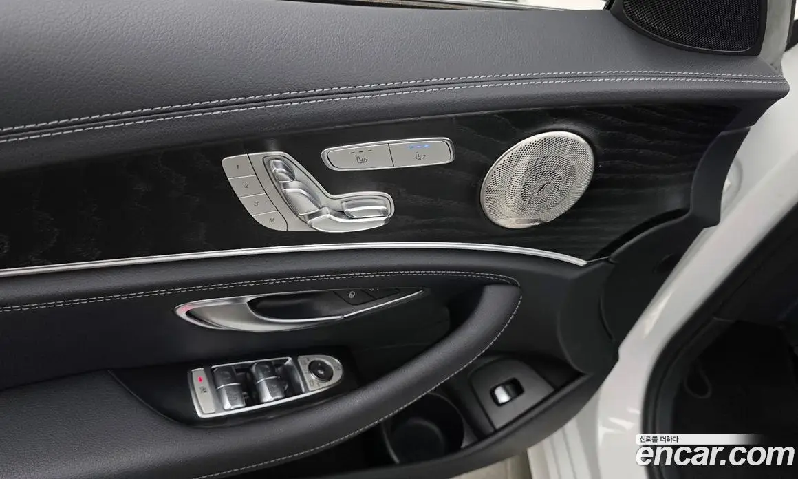 Mercedes-Benz E-Class 2023 1.9 автомат (гидро), фото 30