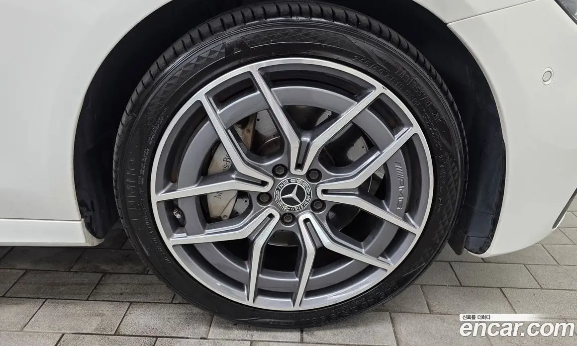 Mercedes-Benz E-Class 2023 1.9 автомат (гидро), фото 7