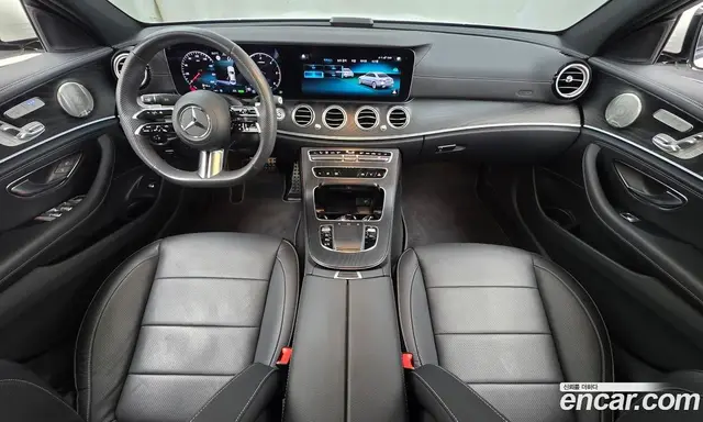Mercedes-Benz E-Class 2023 1.9 автомат (гидро), миниатюра 10