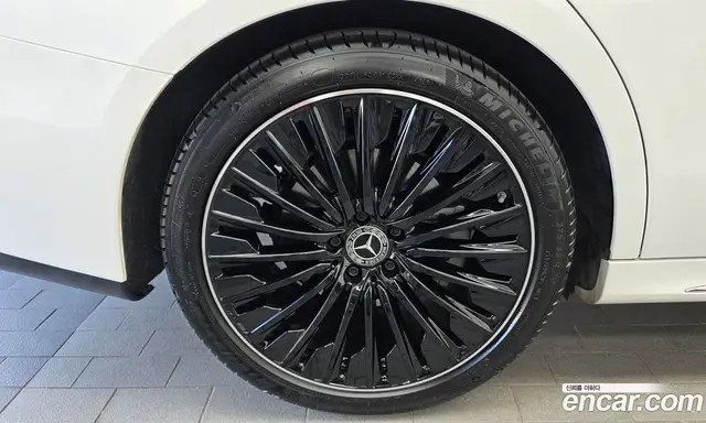 Mercedes-Benz E-Class 2025 2.0 автомат (гидро), миниатюра 5 Mercedes-Benz E-Class 2025 2.0 автомат (гидро), миниатюра 5