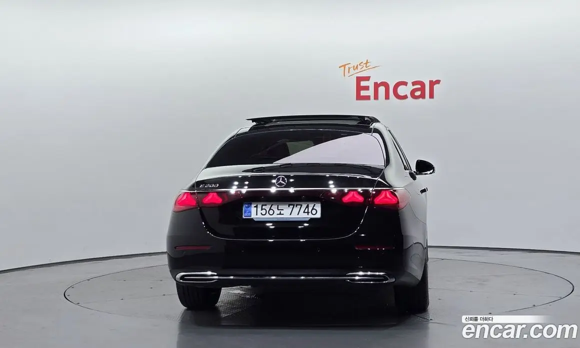 Mercedes-Benz E-Class 2025 2.0 автомат (гидро), фото 4 Mercedes-Benz E-Class 2025 2.0 автомат (гидро), фото 4