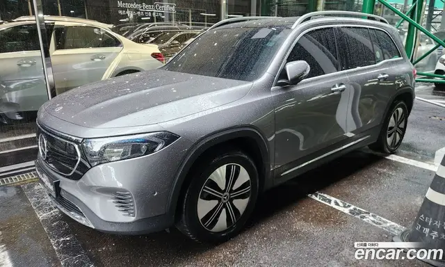 Mercedes-Benz EQB, 2023, 31 921 км