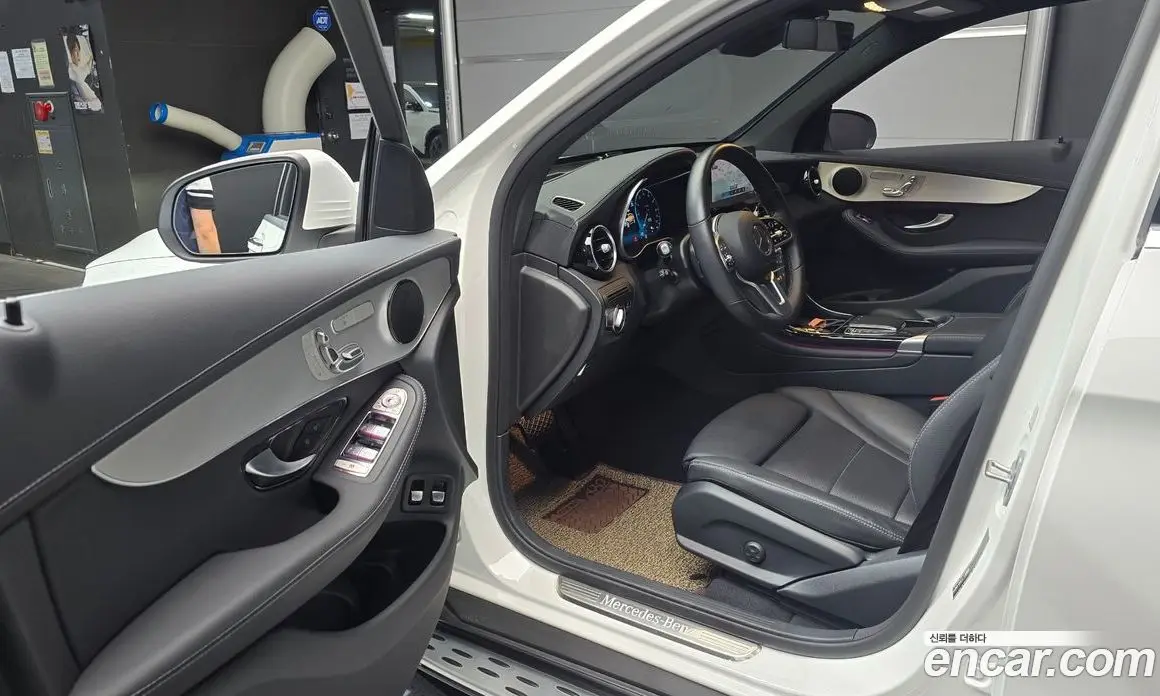 Mercedes-Benz GLC-Class 2021 2.0 автомат (гидро), фото 13