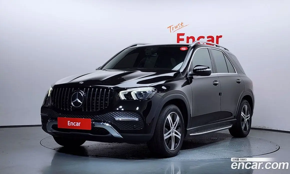 Mercedes-Benz GLE-Class 2020 1.9 автомат (гидро), фото 1 Mercedes-Benz GLE-Class 2020 1.9 автомат (гидро), фото 1