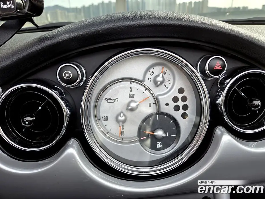 Mini Cooper Convertible 2007 1.6 автомат (гидро), фото 14 Mini Cooper Convertible 2007 1.6 автомат (гидро), фото 14