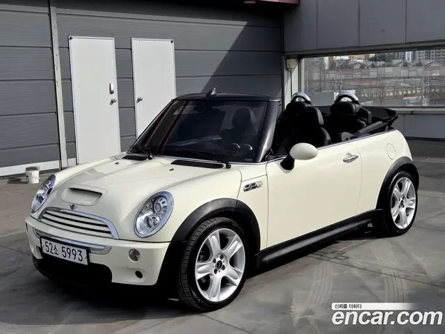 Mini Cooper Convertible 2007 1.6 автомат (гидро), миниатюра 4 Mini Cooper Convertible 2007 1.6 автомат (гидро), миниатюра 4