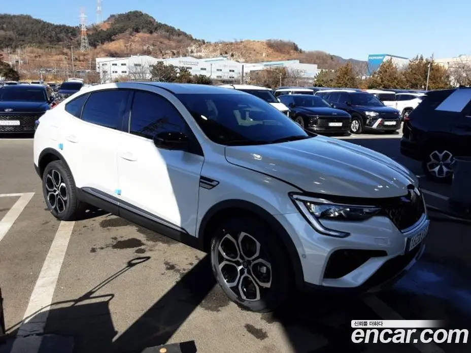 Renault (Samsung) Arkana 2026 1.6 автомат (гидро), фото 9 Renault (Samsung) Arkana 2026 1.6 автомат (гидро), фото 9