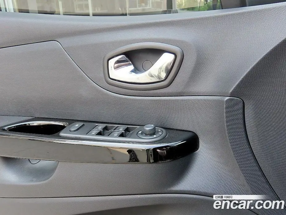 Renault (Samsung) QM3 2014 1.5 автомат (гидро), фото 11 Renault (Samsung) QM3 2014 1.5 автомат (гидро), фото 11
