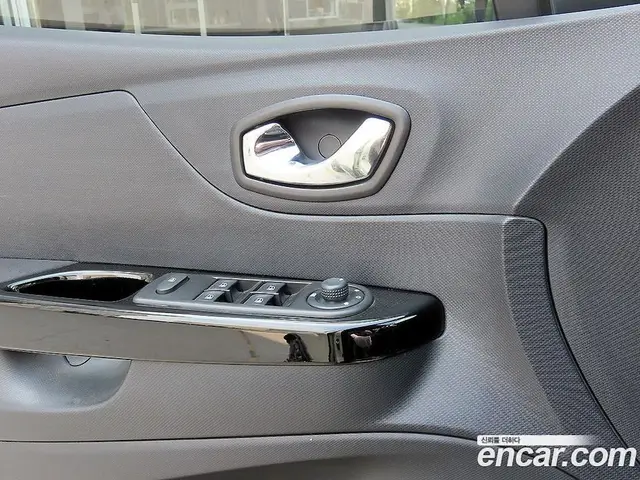 Renault (Samsung) QM3 2014 1.5 автомат (гидро), миниатюра 11 Renault (Samsung) QM3 2014 1.5 автомат (гидро), миниатюра 11