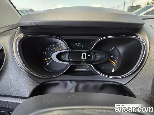 Renault (Samsung) QM3 2015 1.5 автомат (гидро), миниатюра 10 Renault (Samsung) QM3 2015 1.5 автомат (гидро), миниатюра 10
