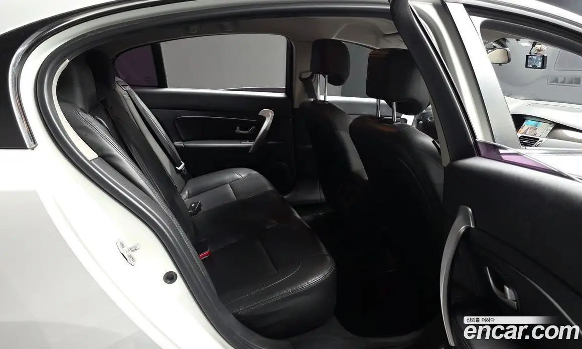 Renault (Samsung) SM5 2014 2.0 автомат (гидро), фото 17 Renault (Samsung) SM5 2014 2.0 автомат (гидро), фото 17