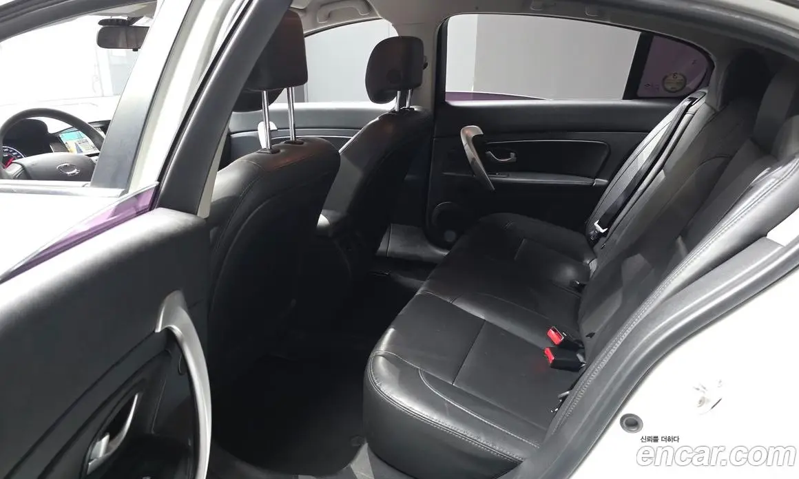 Renault (Samsung) SM5 2014 2.0 автомат (гидро), фото 18 Renault (Samsung) SM5 2014 2.0 автомат (гидро), фото 18