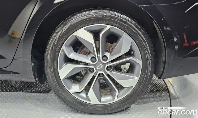 Renault (Samsung) SM6 2018 2.0 автомат (гидро), миниатюра 7 Renault (Samsung) SM6 2018 2.0 автомат (гидро), миниатюра 7