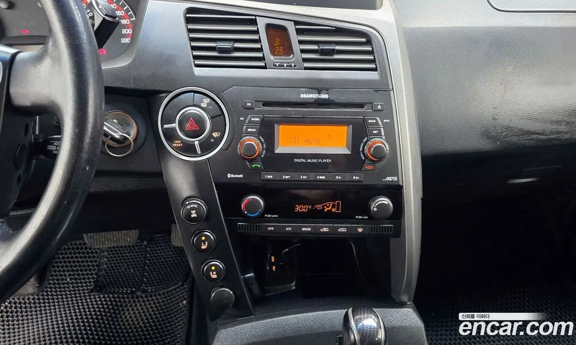 SsangYong Korando 2013 2.0 автомат (гидро), фото 16 SsangYong Korando 2013 2.0 автомат (гидро), фото 16