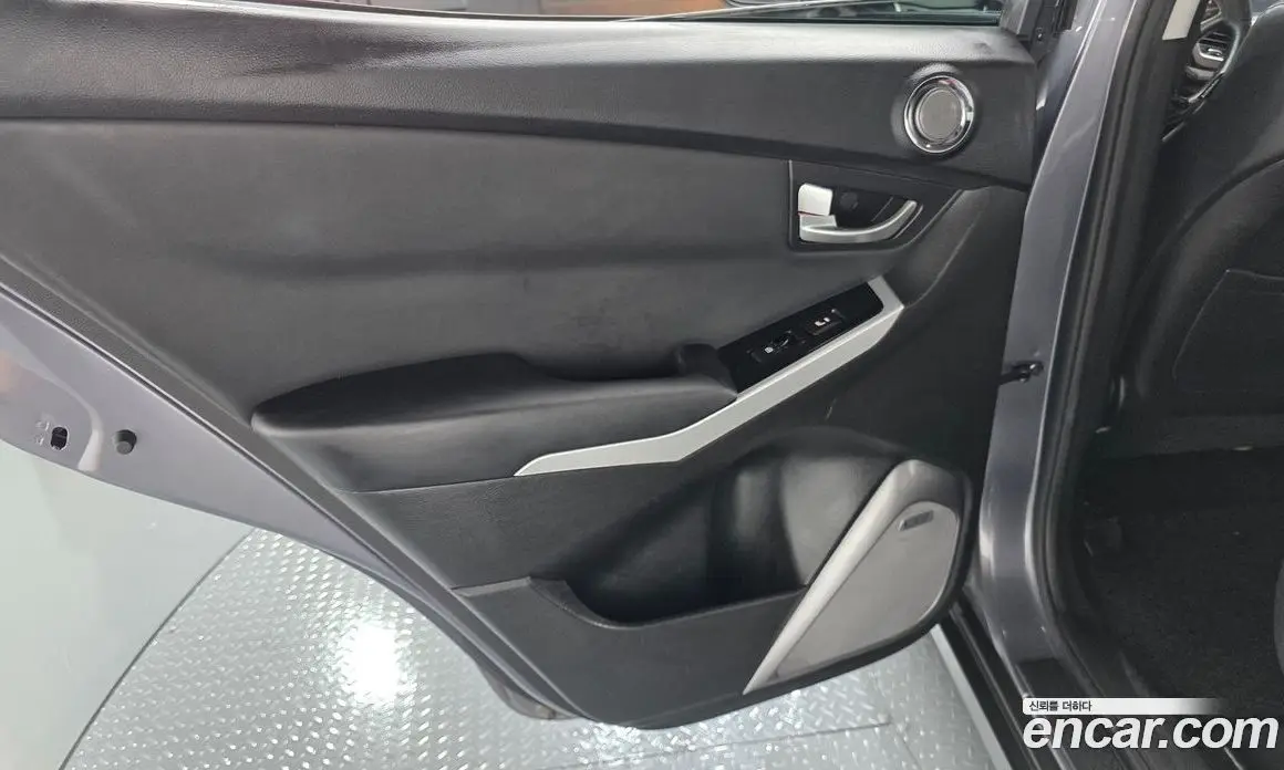 SsangYong Korando 2015 2.0 автомат (гидро), фото 14 SsangYong Korando 2015 2.0 автомат (гидро), фото 14