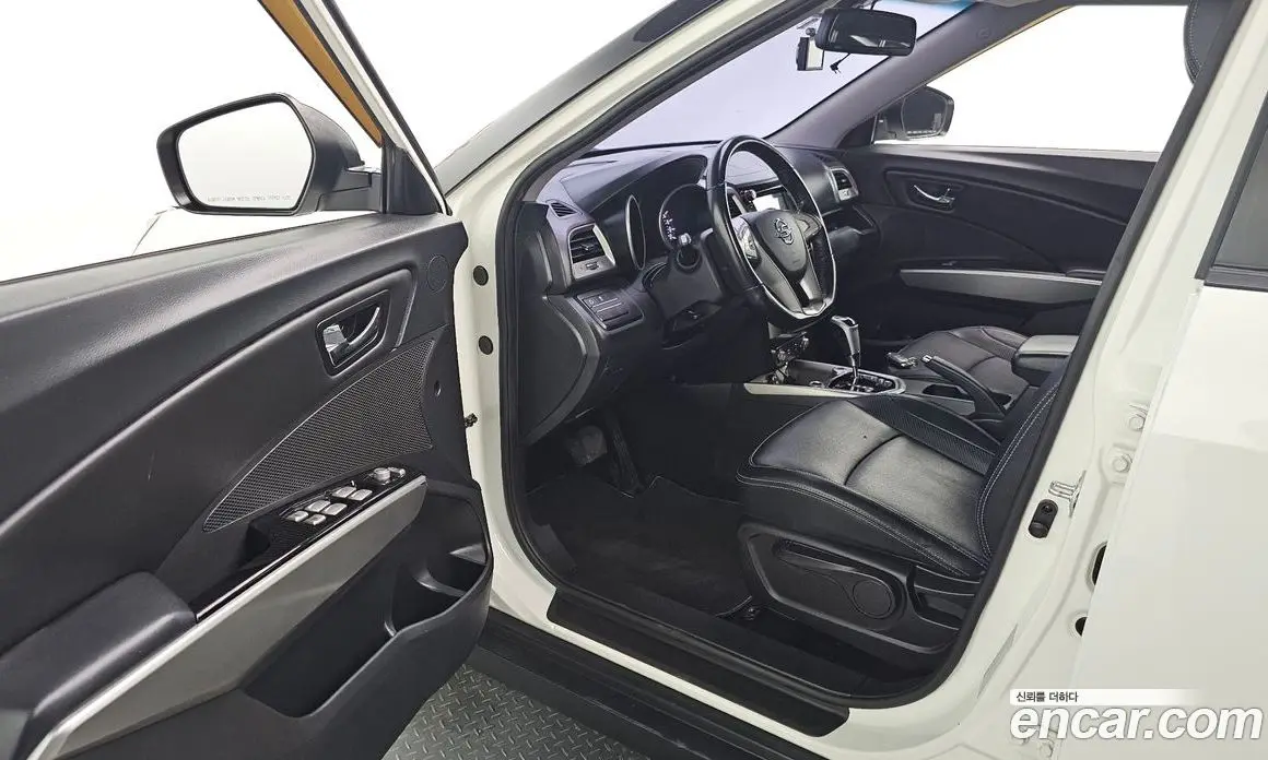 SsangYong TIBOLI 2016 1.6 автомат (гидро), фото 10 SsangYong TIBOLI 2016 1.6 автомат (гидро), фото 10