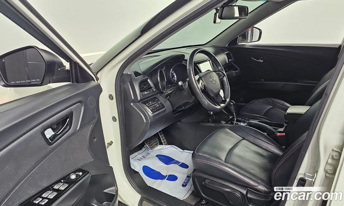 SsangYong TIBOLI 2017 1.6 автомат (гидро), фото 10 SsangYong TIBOLI 2017 1.6 автомат (гидро), фото 10