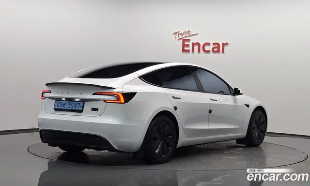 Tesla Model 3 2026 0.2 автомат (гидро), миниатюра 1 Tesla Model 3 2026 0.2 автомат (гидро), миниатюра 1