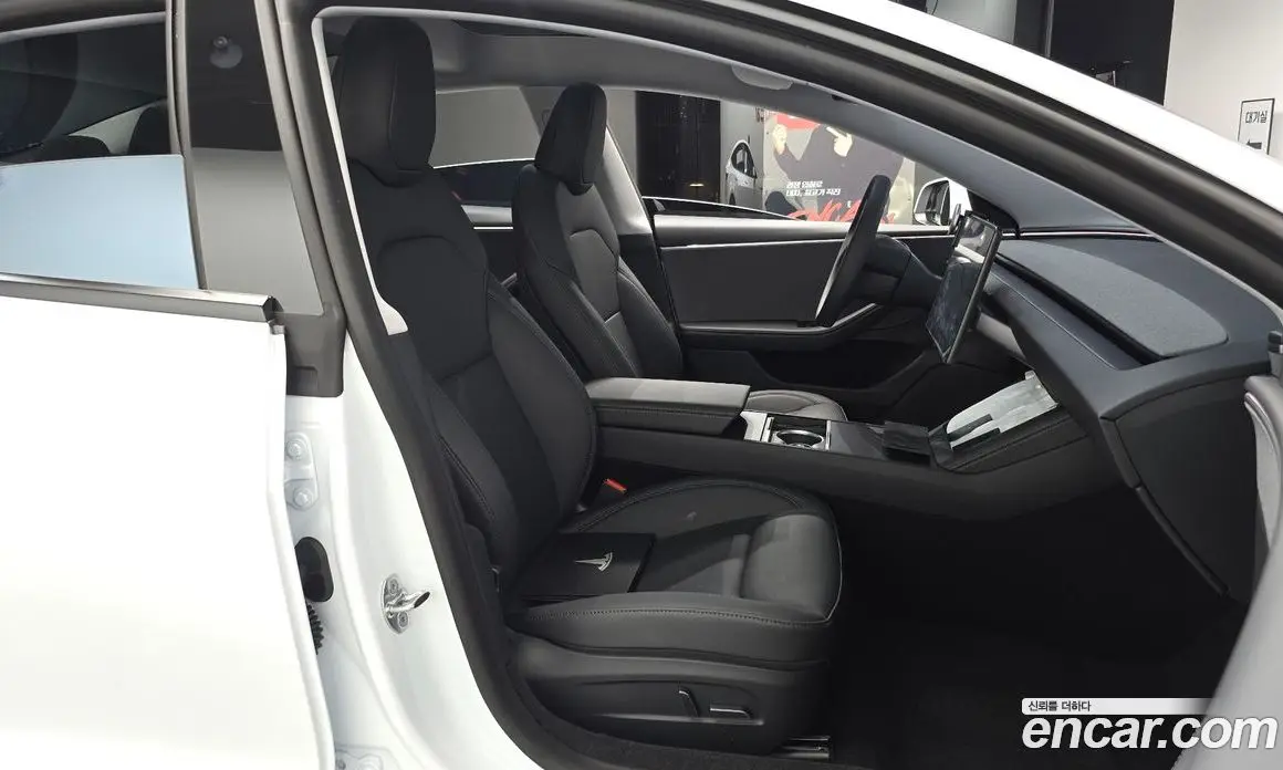 Tesla Model 3 2026 0.2 автомат (гидро), фото 16 Tesla Model 3 2026 0.2 автомат (гидро), фото 16