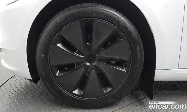 Tesla Model 3 2026 0.2 автомат (гидро), миниатюра 4 Tesla Model 3 2026 0.2 автомат (гидро), миниатюра 4