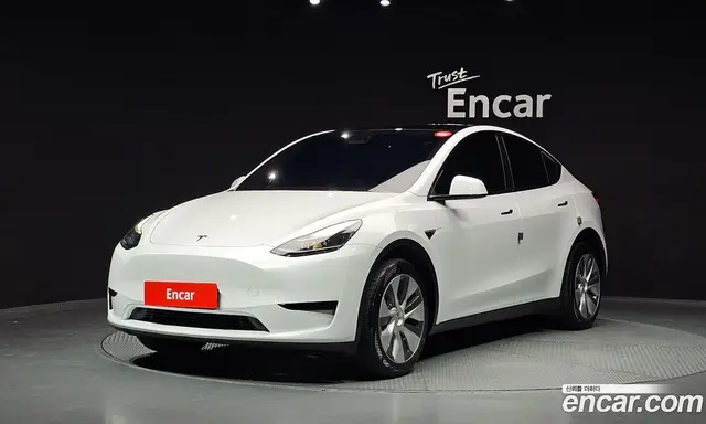 Tesla Model Y 2024 0.2 автомат (гидро), миниатюра 1 Tesla Model Y 2024 0.2 автомат (гидро), миниатюра 1