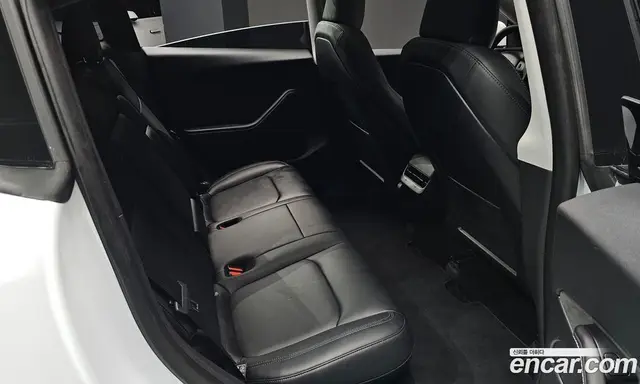 Tesla Model Y 2024 0.2 автомат (гидро), миниатюра 11 Tesla Model Y 2024 0.2 автомат (гидро), миниатюра 11