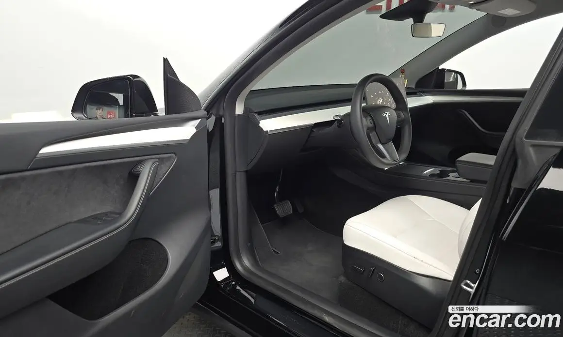 Tesla Model Y 2024 0.2 автомат (гидро), фото 12 Tesla Model Y 2024 0.2 автомат (гидро), фото 12