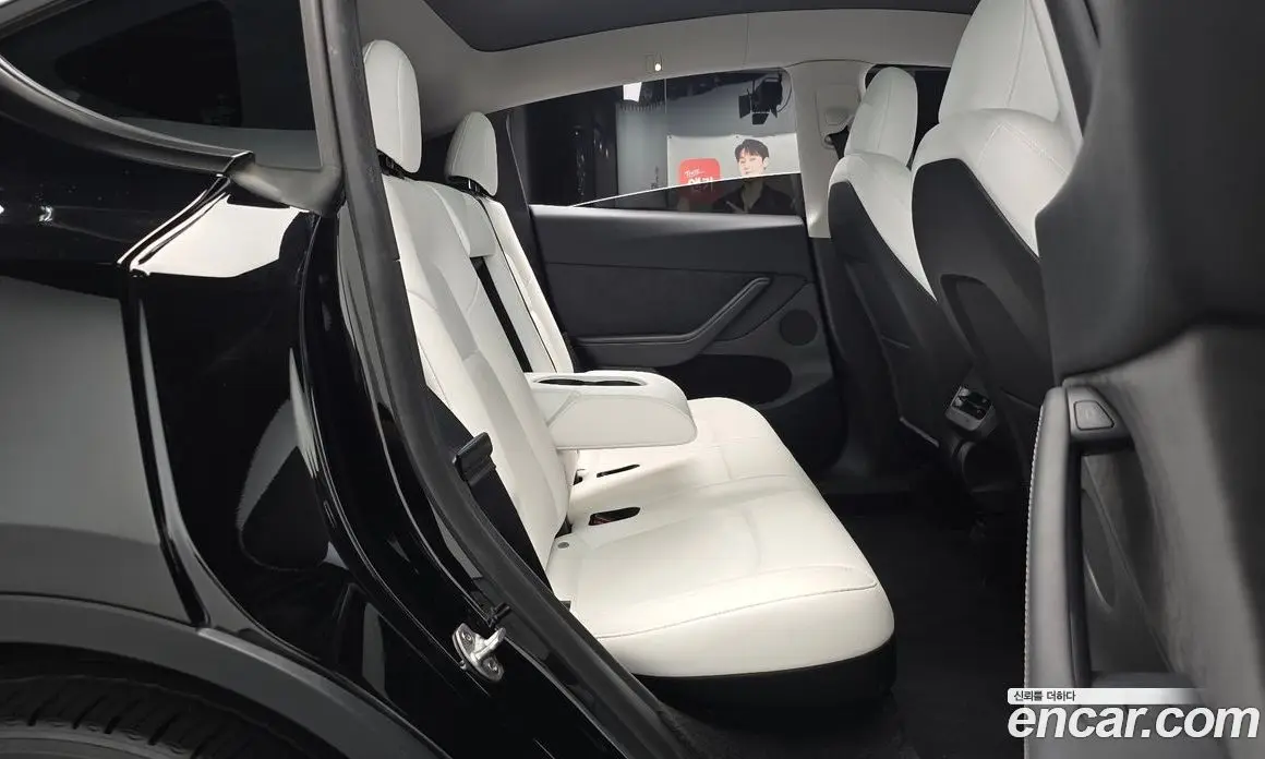 Tesla Model Y 2024 0.2 автомат (гидро), фото 17 Tesla Model Y 2024 0.2 автомат (гидро), фото 17