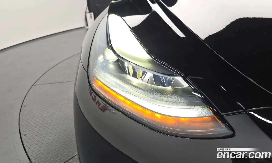 Tesla Model Y 2024 0.2 автомат (гидро), фото 7 Tesla Model Y 2024 0.2 автомат (гидро), фото 7
